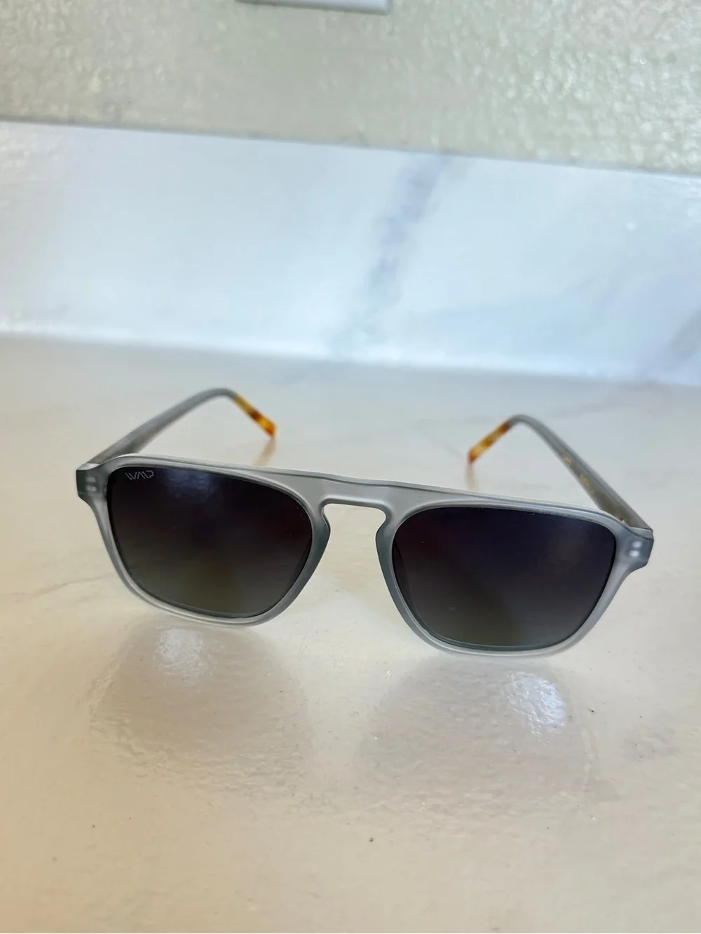 WearMe Pro Emerson Men's Polarized Aviator Sunglasses, Square Frame UV400 unisex